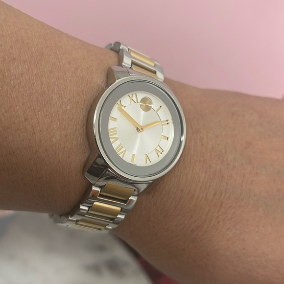 MOVADO watch BOLD - Irresistible 👍 silver and gold - perfect combination 🔥🎁💋 - Picture 3 of 7